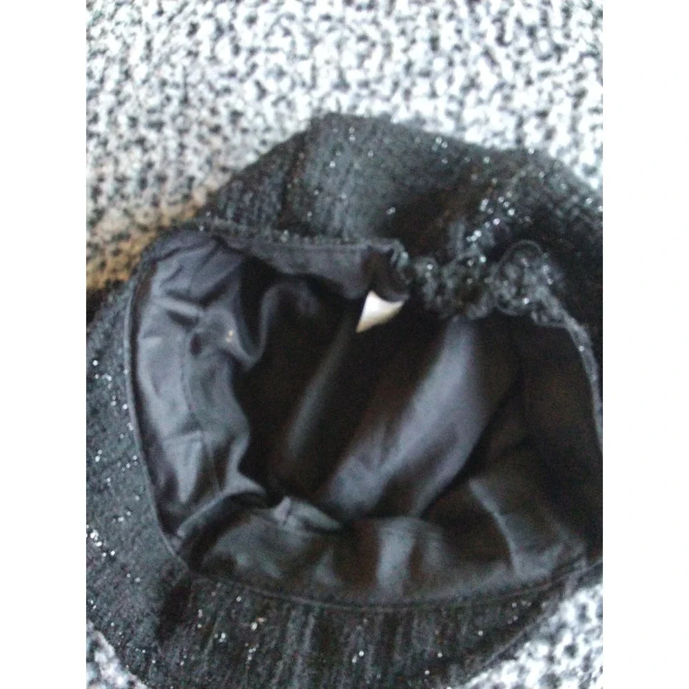 N/A elegant black